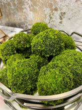 Load image into Gallery viewer, Assorted Sizes (Pack of 12)Artificial Petite Moss Dome Set
