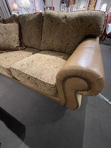 86"L x 40"D x 35"H King Hickory Fabric & Leather Sofa