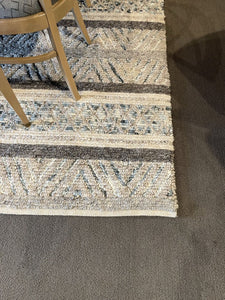 8' x 9'9" Suyra Linear Rendition Wool & Viscose Area Rug
