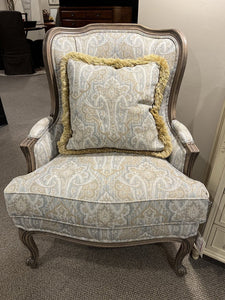 38"H x 29"W x 19"D ETHAN ALLEN "Camille" French Arm Chair (Imperfect)