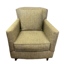 Load image into Gallery viewer, 30&quot; L x 33&quot; D x35.5&quot; H Bassett New American Accent Chair
