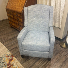 Load image into Gallery viewer, 41&quot; H x 27.5&quot; W Tweed Blue &amp; White Recliner
