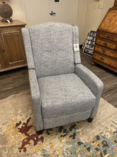 Load image into Gallery viewer, 41&quot; H x 27.5&quot; W Tweed Blue &amp; White Recliner
