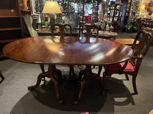 66"L x 48"D x 30"H Henkel Harris Mahogany Dining Table w/ 6 Chairs & 4 12" Leaves & Pads