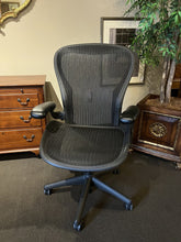 Load image into Gallery viewer, 45&quot;H x 21.5&quot;W x 21.5&quot;D Herman Miller Aeron Office Chair
