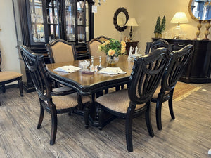 71" L x 47.5" Bradford Heights Dining Table w/ 2 18" Leaves & 8 Chairs (Imperfect)