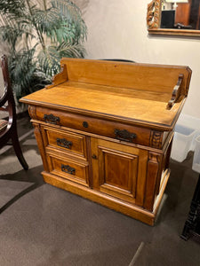 35"W x 17.25"D x 33"H Antique Washstand