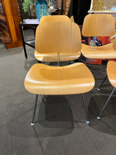 Load image into Gallery viewer, 30&quot;H x 20&quot;W x 20&quot;D Eames Molded Plywood Dining Chair

