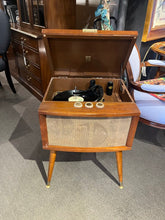 Load image into Gallery viewer, Magavox Record Player Changer 4 Speed Model
