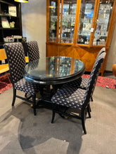 Load image into Gallery viewer, 54.5&quot;L x 35.5&quot;D x 31&quot;H Black Oval Dining Table w/ Harp Base w/ 4 chairs &amp; 1 leaf
