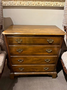 30"H x 29"L x 16"D Kittinger Williamsburg Chest of Drawers
