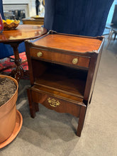 Load image into Gallery viewer, 29"H x 20'W x 16"D Kittinger Nightstand w/ Pull out Bed Step 2 Available
