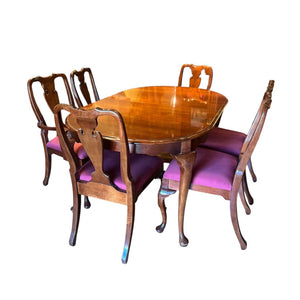 64"W x 42"D x 30"H Dixie Furniture Co. Queen Anne Style Dining Table w/ 6 Chairs, 2 Leaves, & Pads