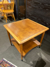 Load image into Gallery viewer, 23&quot;Sq x 20.5&quot;H Lane Acclaim MCM End Table

