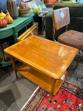 Load image into Gallery viewer, 28&quot;L x 21&quot;D X 20&quot;H Lane Acclaim MCM Side Table
