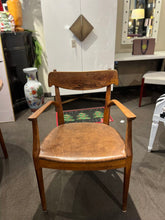 Load image into Gallery viewer, 44"Dia x 29"H Kipp Stewart for Drexel Declaration MCM Dining Table w/ 4 Chairs &amp; 2 22" Leaves (88"L w/ both Leaves in)
