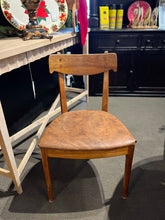 Load image into Gallery viewer, 44"Dia x 29"H Kipp Stewart for Drexel Declaration MCM Dining Table w/ 4 Chairs &amp; 2 22" Leaves (88"L w/ both Leaves in)
