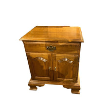 Load image into Gallery viewer, 25.5"H x 22"L x 16"D ETHAN ALLEN Heirloom Nutmeg Maple Colonial Nightstand
